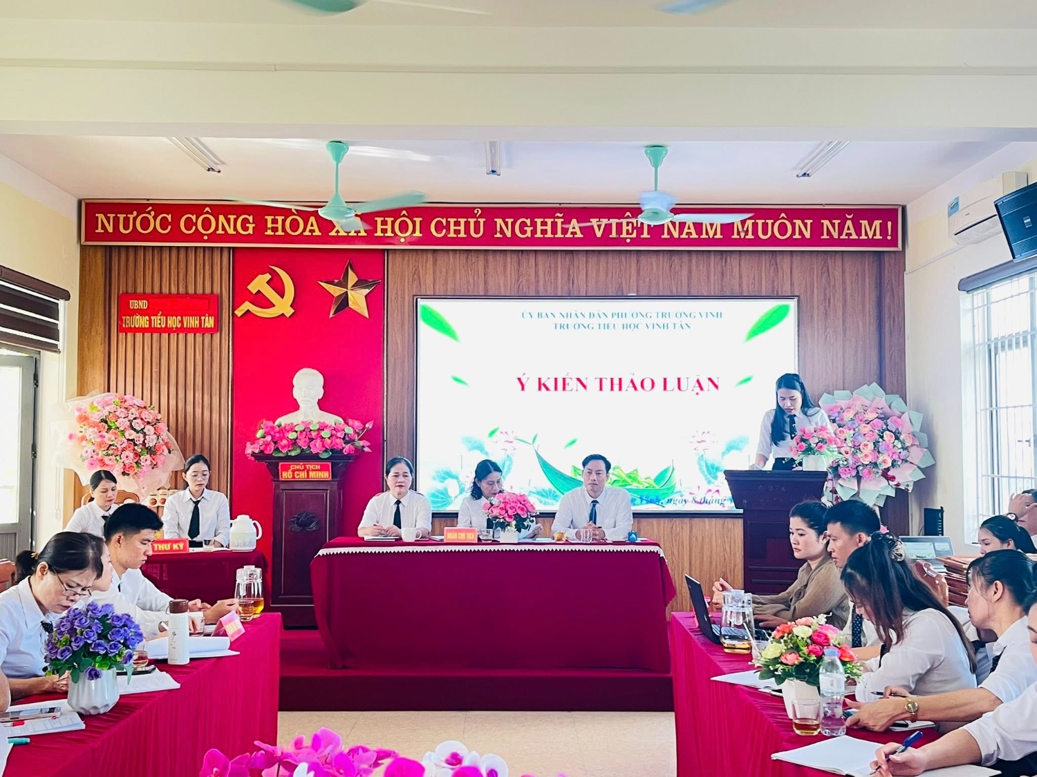 HỘI NGHỊ CÁN BỘ, CÔNG CHỨC, VIÊN CHỨC TRƯỜNG TIỂU HỌC VINH TÂN NĂM HỌC 2025–2026