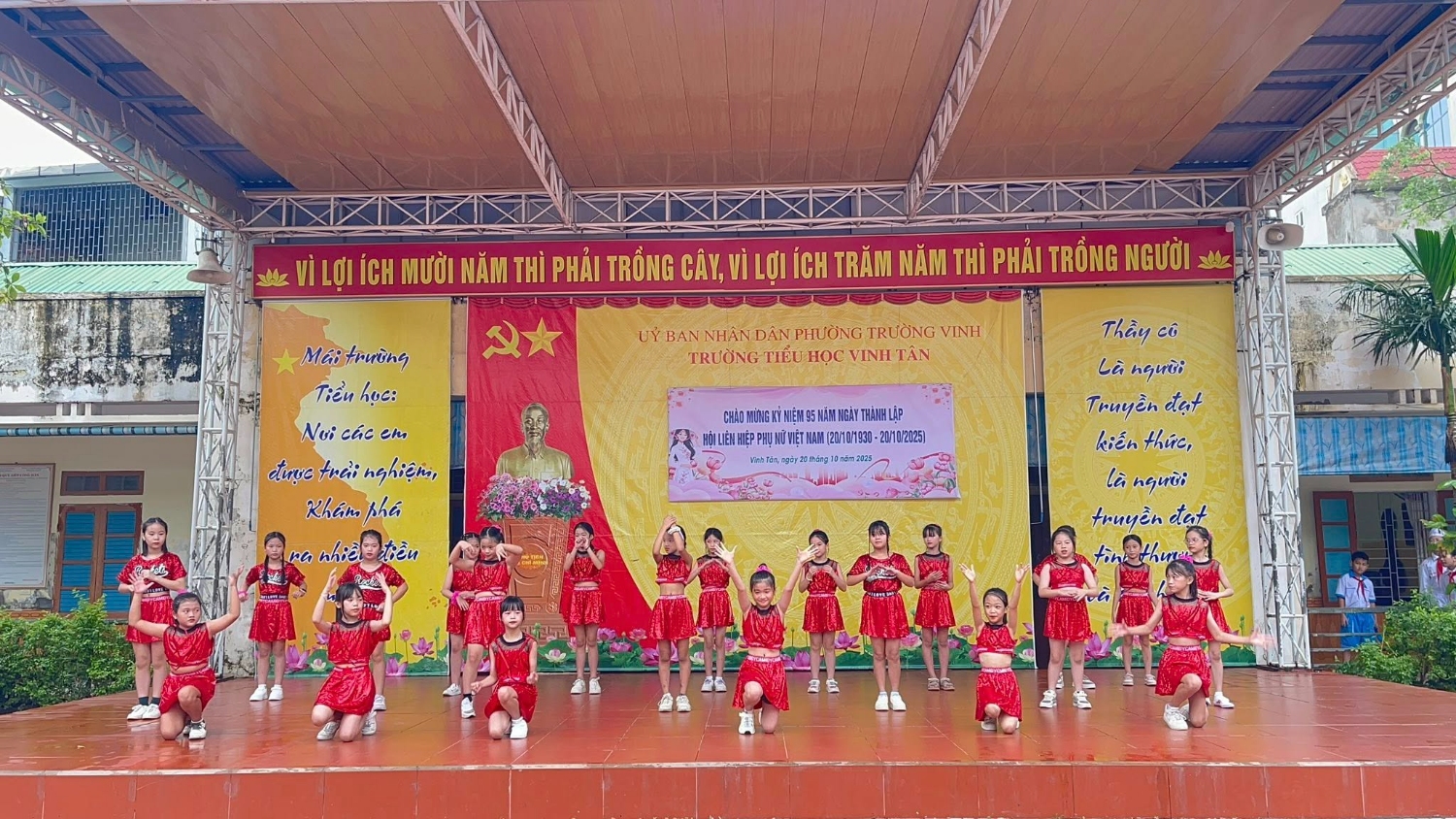 CHÀO MỪNG NGÀY PHỤ NỮ VIỆT NAM 20/10 💐