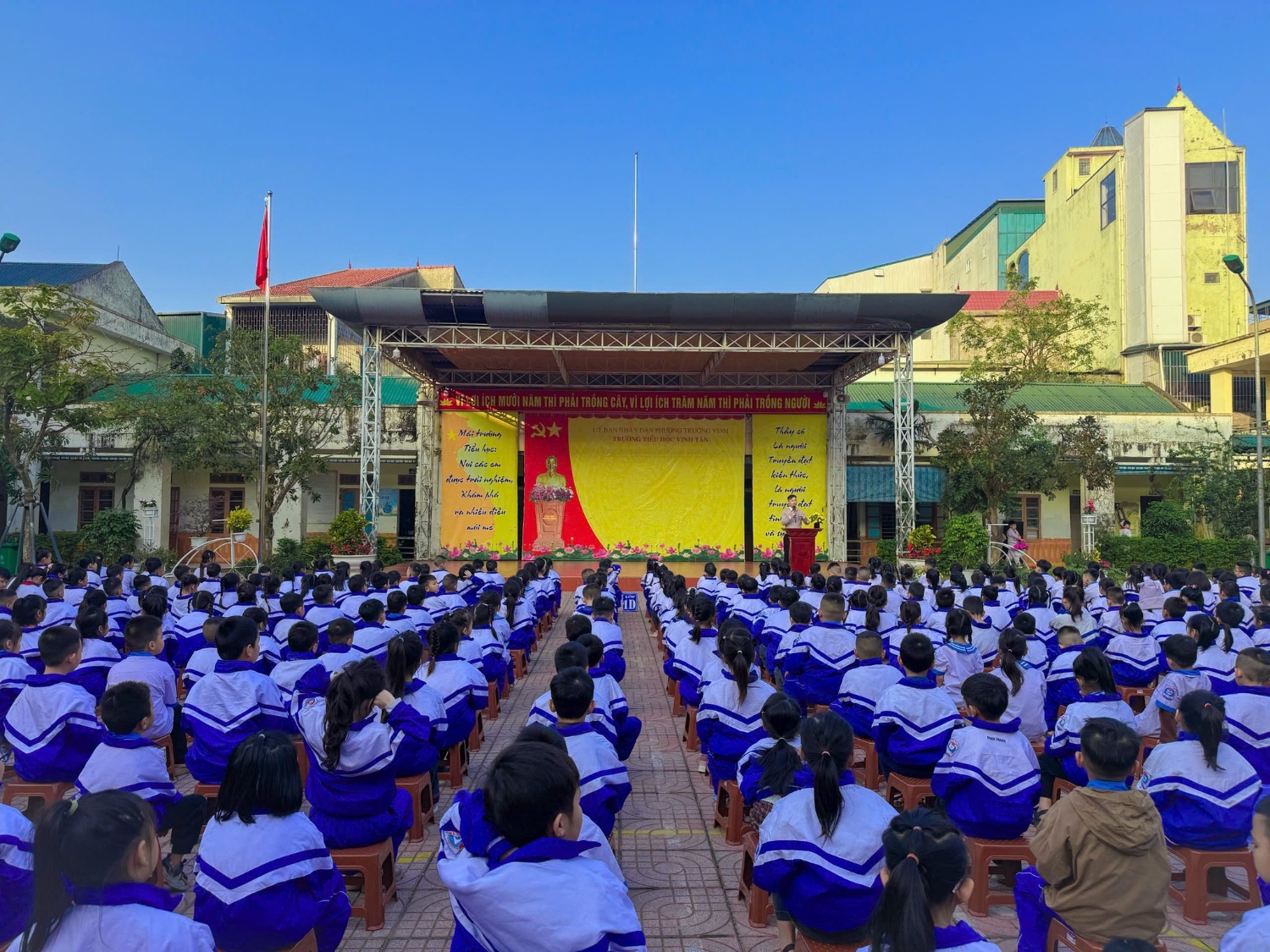 CHÀO TUẦN HỌC MỚI – SINH HOẠT DƯỚI CỜ ĐẦU TUẦN