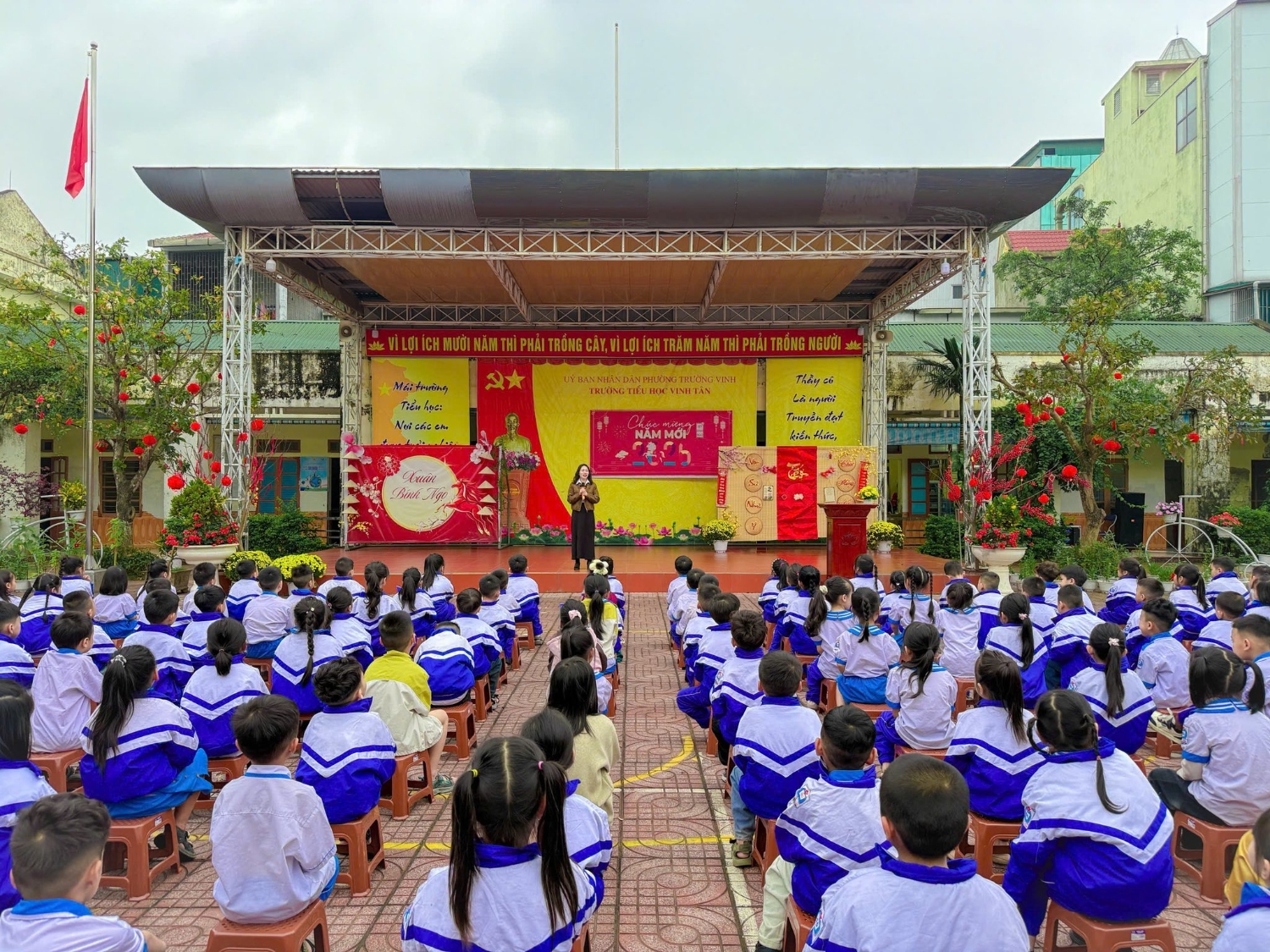 TRỞ LẠI TRƯỜNG SAU TẾT – NGẬP TRÀN TIẾNG CƯỜI VÀ NIỀM VUI